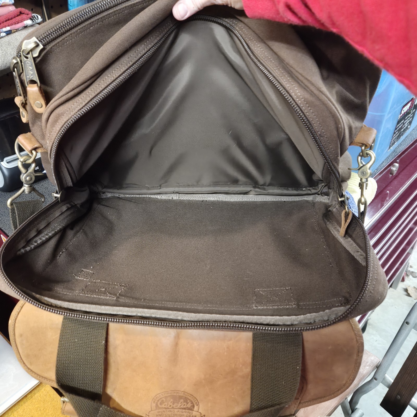 Cabela’s Brown Canvas & Leather Fishing Hunting Camping Large Travel Luggage Bag