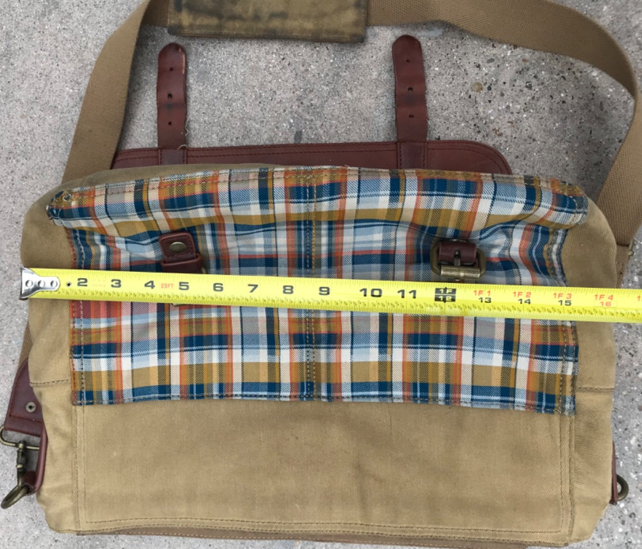 Pendleton men’s Modern Messenger Bag aprox 10″x16″ Retro Style 5″ Depth Soiled