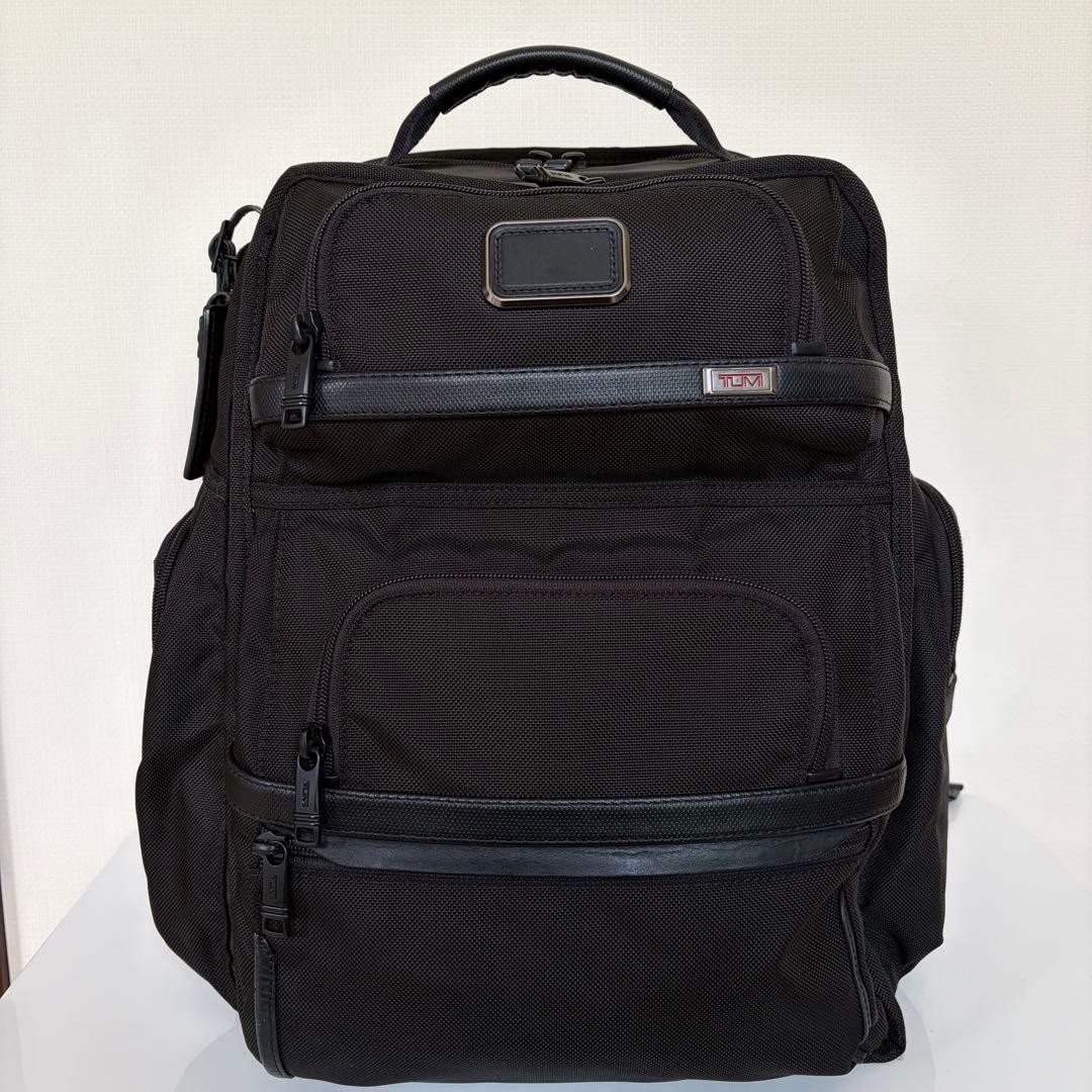 TUMI Alpha Brief Pack Black 30cm x 43cm x 20cm Used