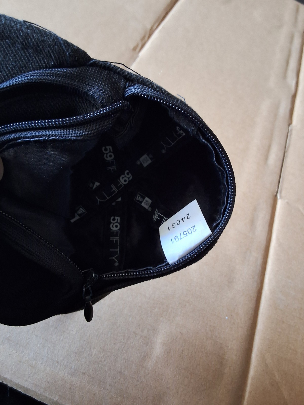 NEW ERA 59FIFTY Cap Pouch Keychain & Black Reusable bag Travel Bag