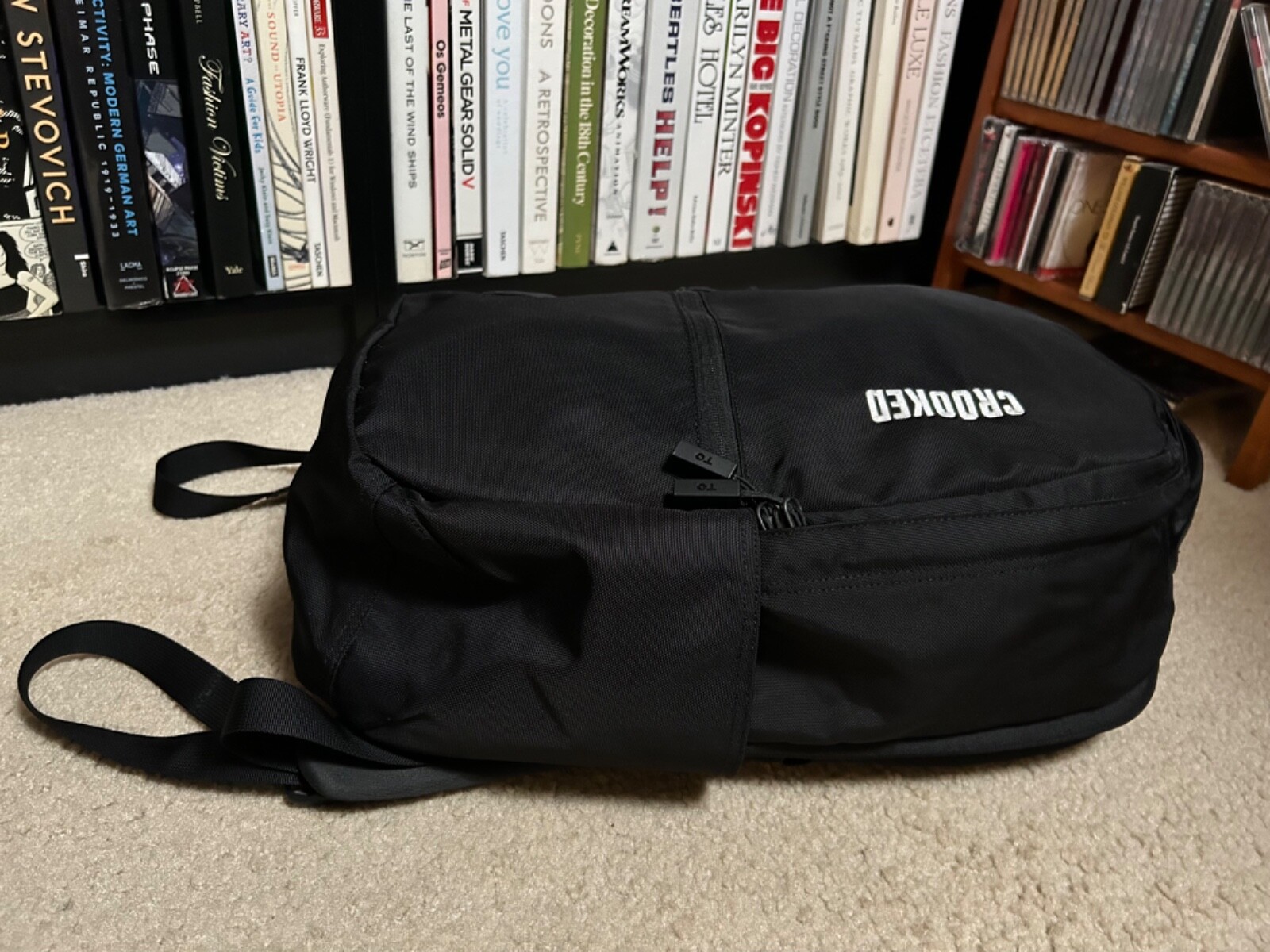 BABOON TO THE MOON black BACKPACK Regular Size