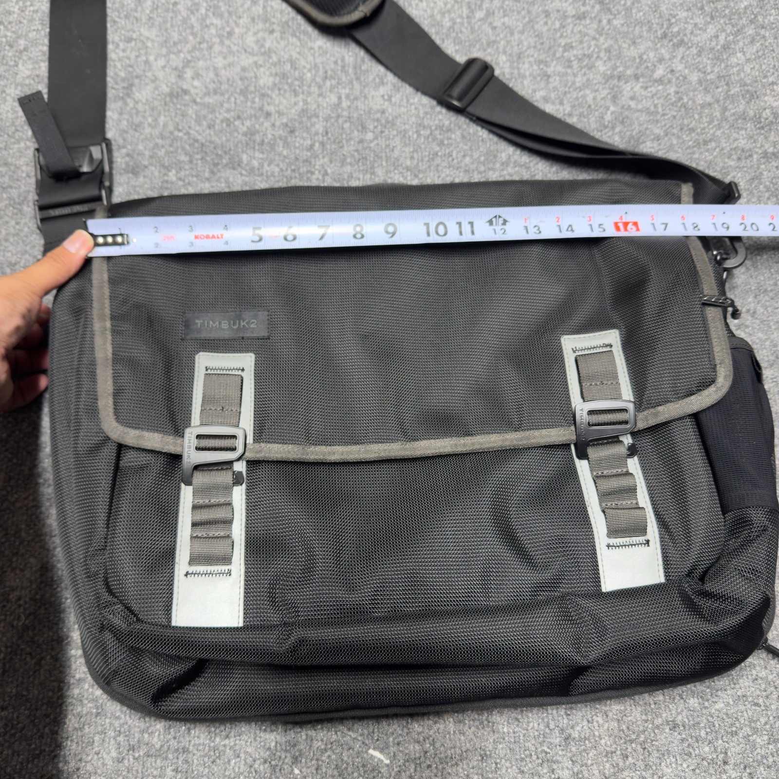 Timbuk2 San Francisco Command Messenger Cross Body Bag TSA Laptop Large Black