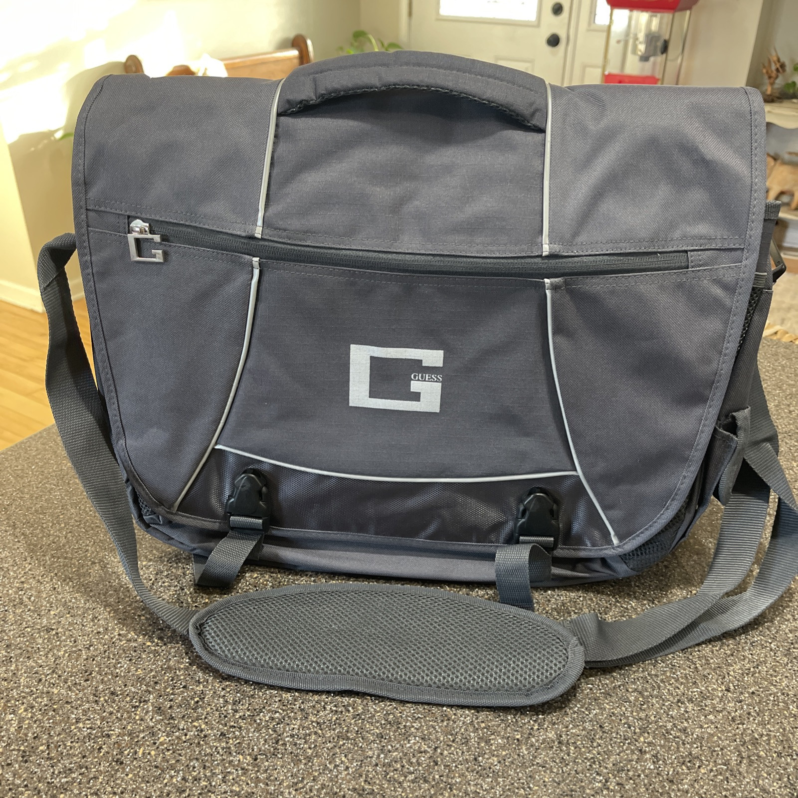 2006 Guess Urban Messenger Computer Complete Carry On Bag Marciano Grey NWOT