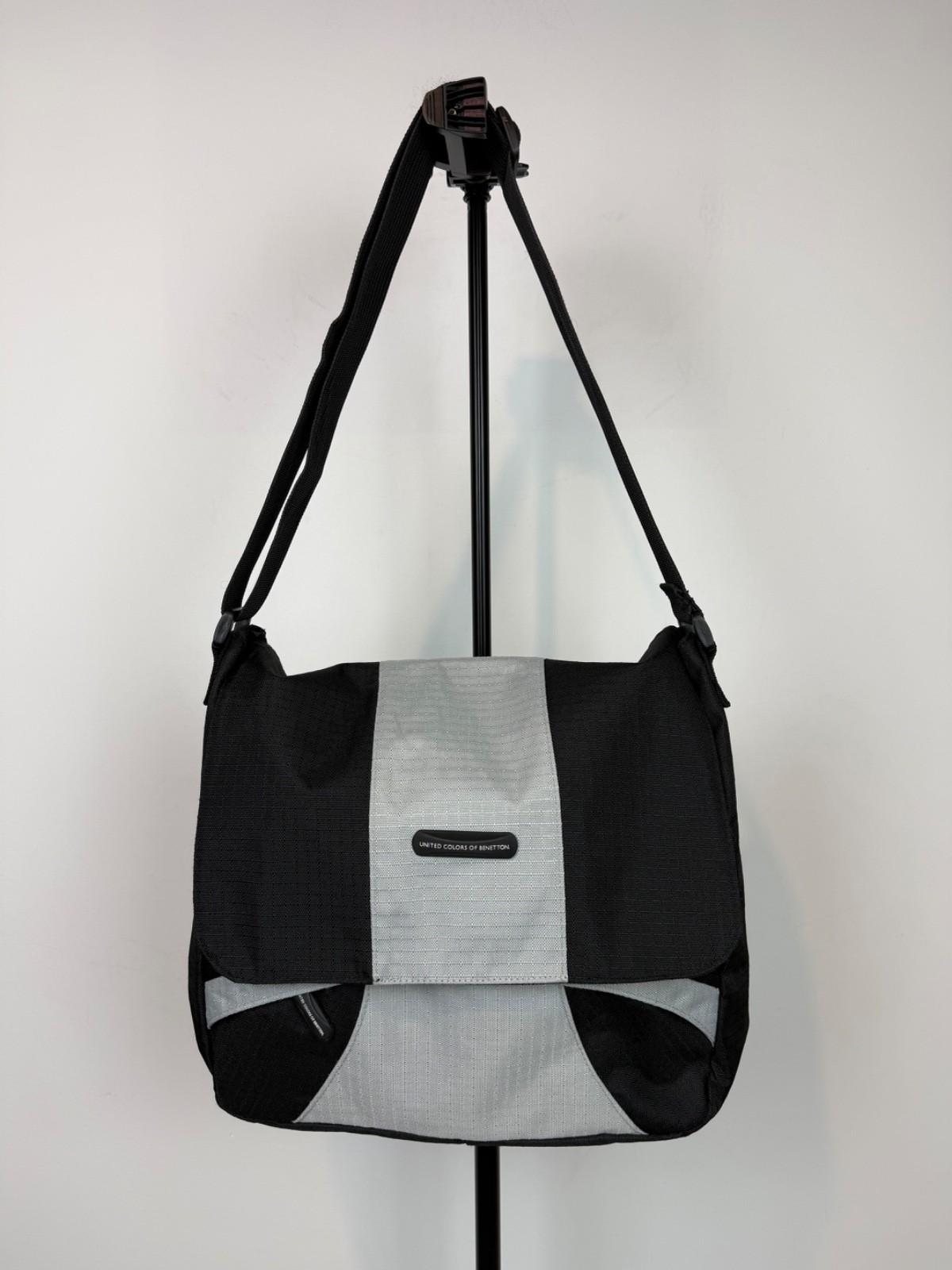 United Colors of Benetton Y2k Messenger Bag