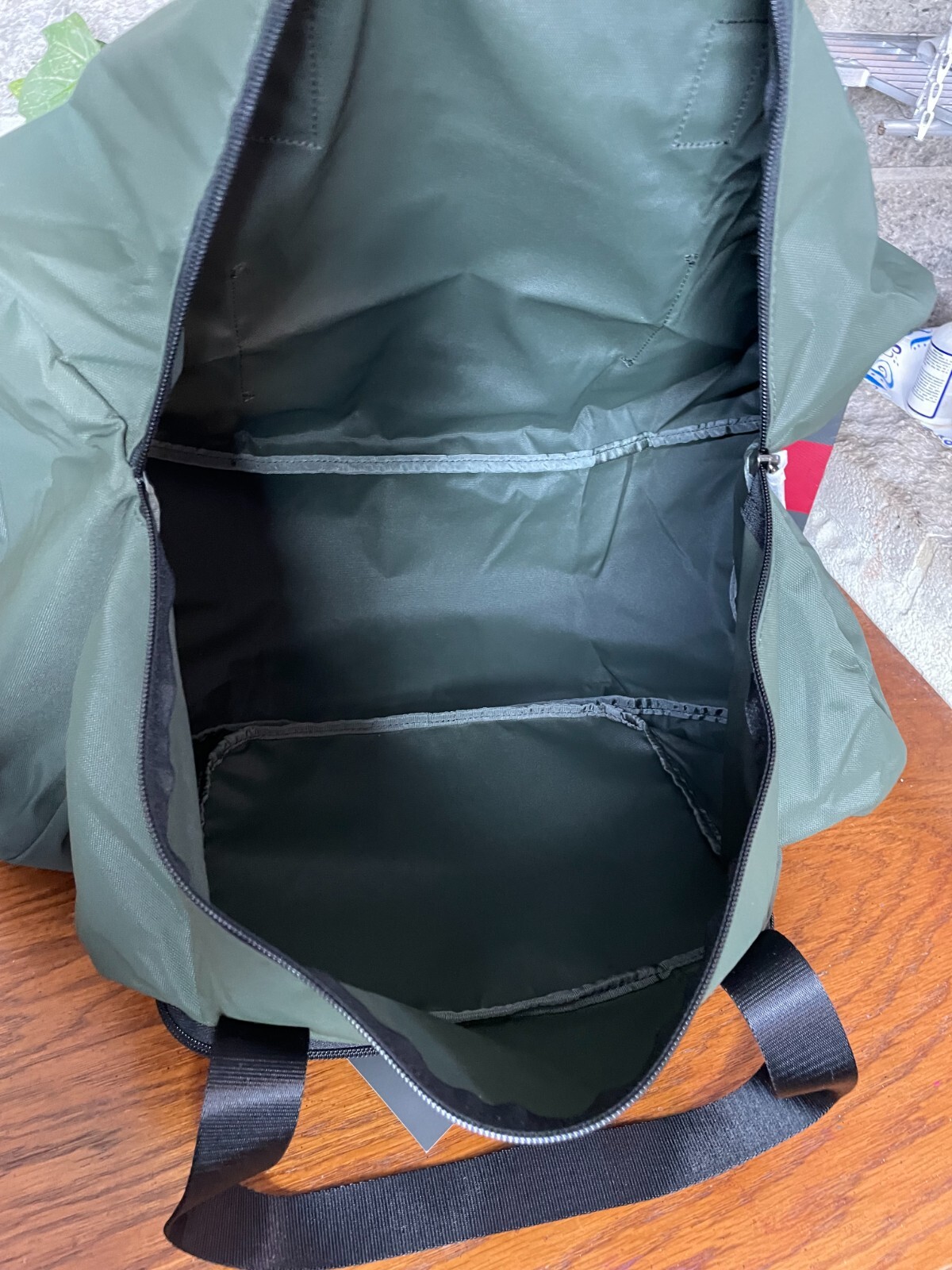 NWT TUMI OLIVE GREEN PACKABLE DUFFLE FOLDABLE DUFFEL TOTE BAG TRAVEL CARRYON