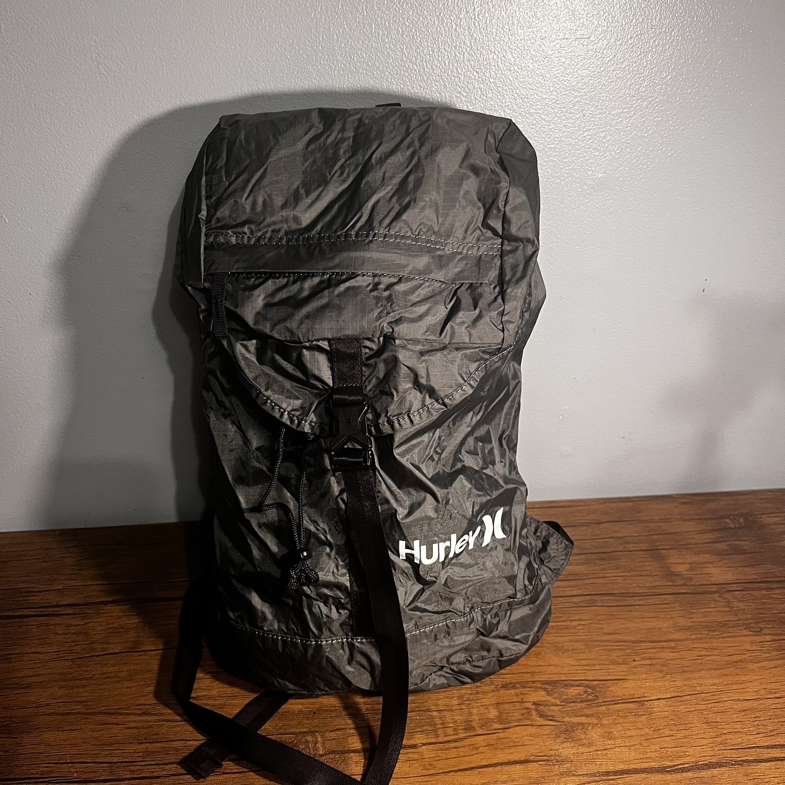 HURLEY PACKABLE BACKPACK MODEL HZQ020048NS 1028 GREY/BLACK