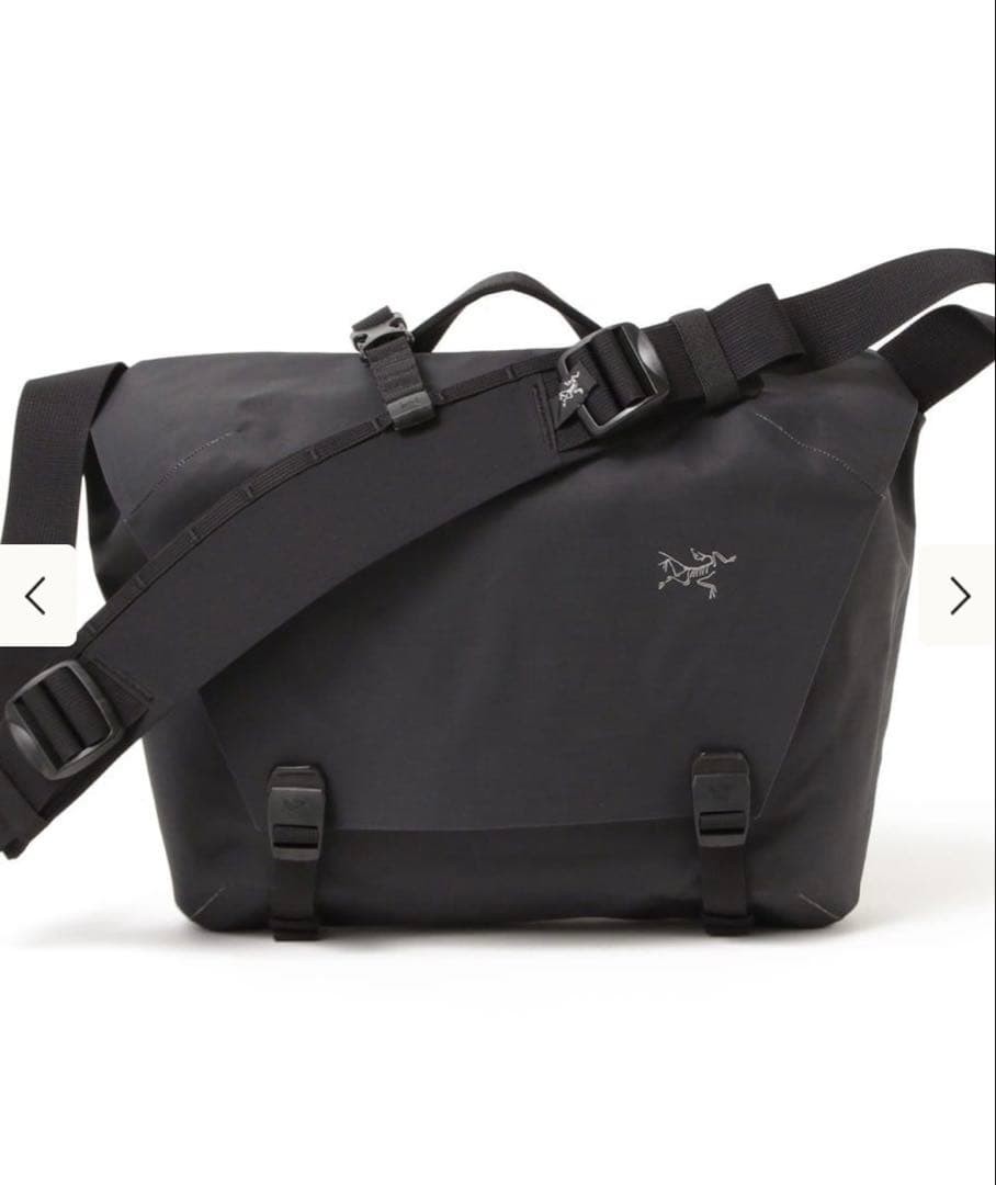 Arc’teryx Granville 10 Courier Bag Crossbody Shoulder Bag Black NEW From Japan