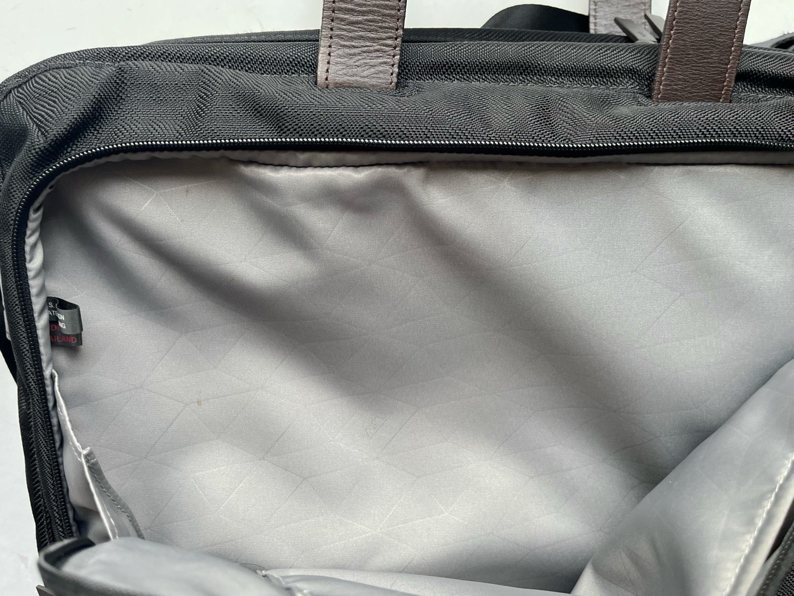 【RARE!】TUMI ❖ Dror Briefcase Black Nylon Brown Leather Reversible Crossbody Bag