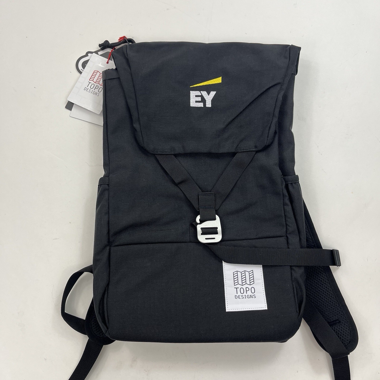 NEW Topo Designs Y Pack Black Flap Backpack Daypack Commuter Bag 23.8L laptop