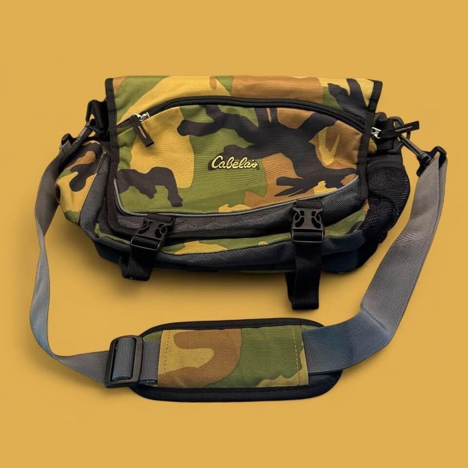 Green/Yellow//Brown Cabela’s Medium Camo Messenger Bag-Great Condition!