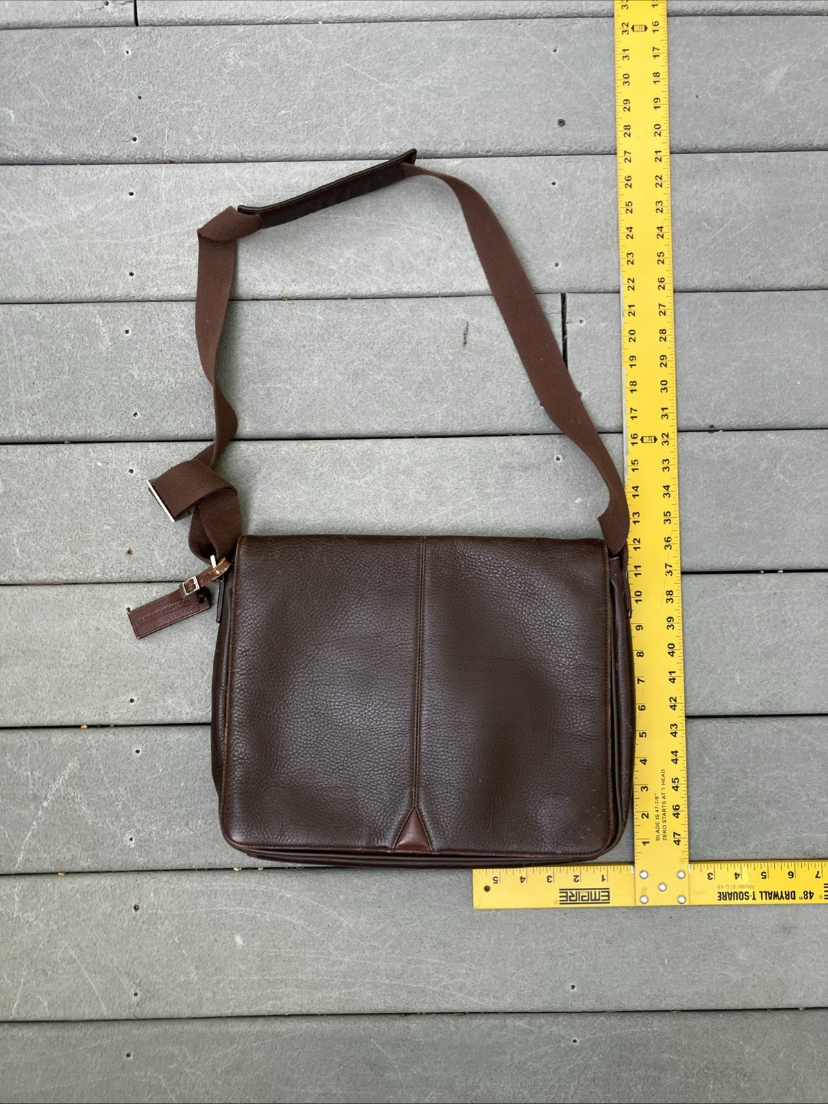 Johnston & Murphy Brown Leather Messenger Bag