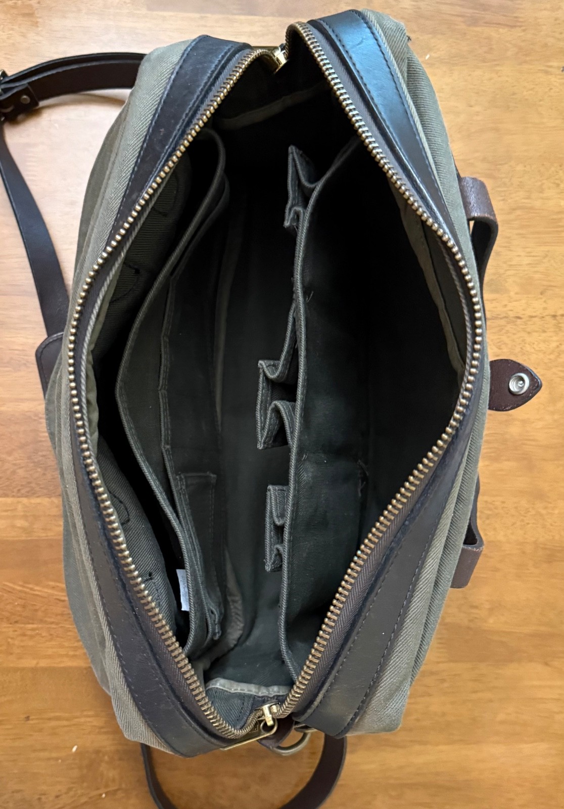 Filson 257 Large Computer Briefcase EXCELLENT COND Otter Green Rugged Twill USA