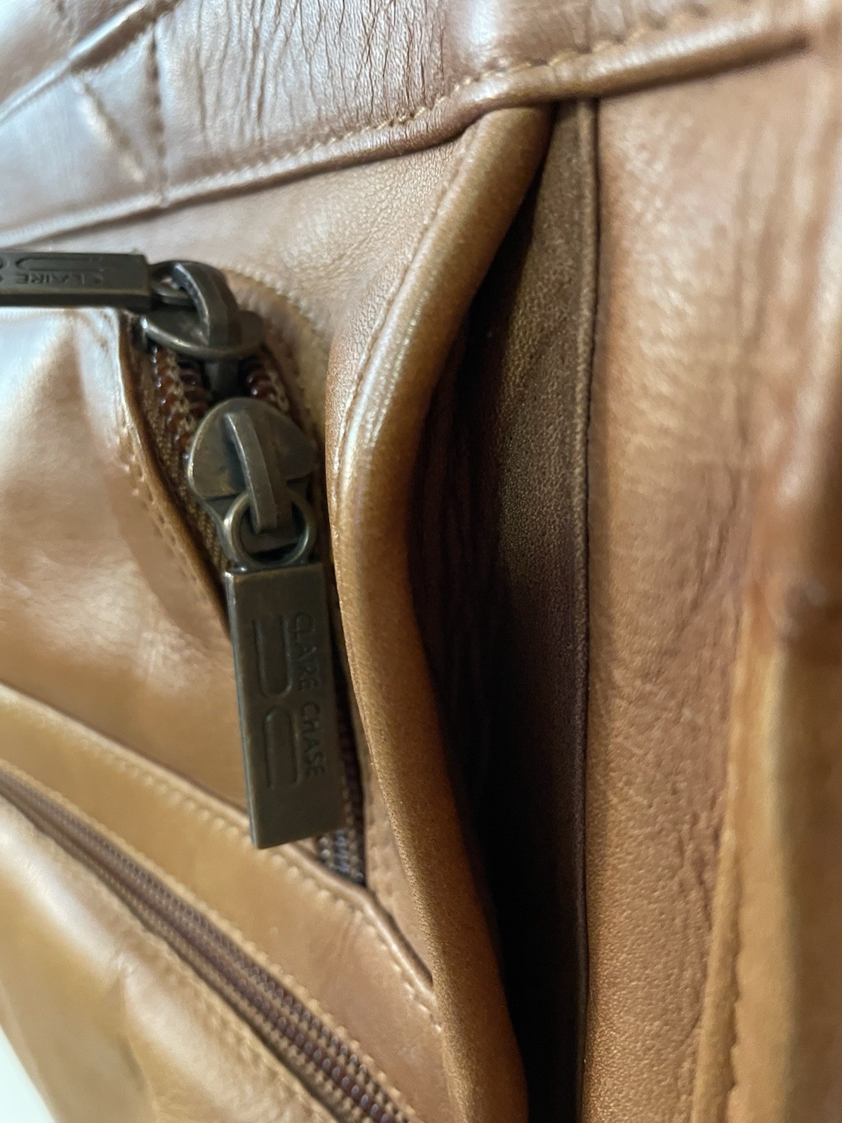 Claire Chase Distressed Tan Leather Laptop Briefcase Shoulder Bag Carry On Large