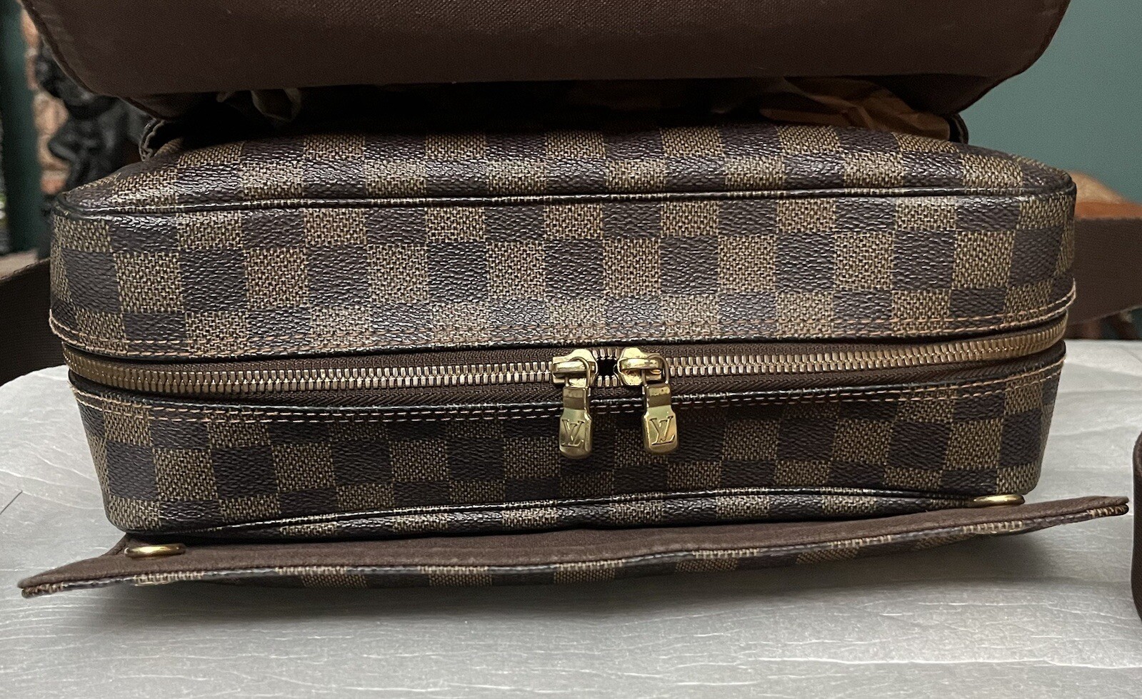 Louis Vuitton LV Canvas Monogram DAMIER NAVIGLIO Messenger bag – VERY GOOD