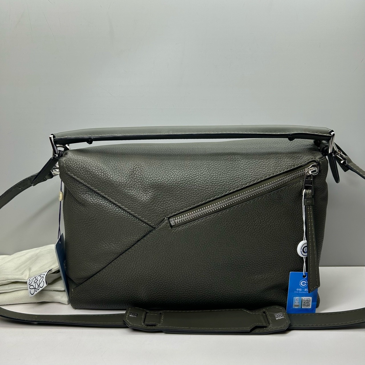 Loewe Pre-Owned Authentic Puzzle Crossbody Handle Bag Leather 35x24x15cm