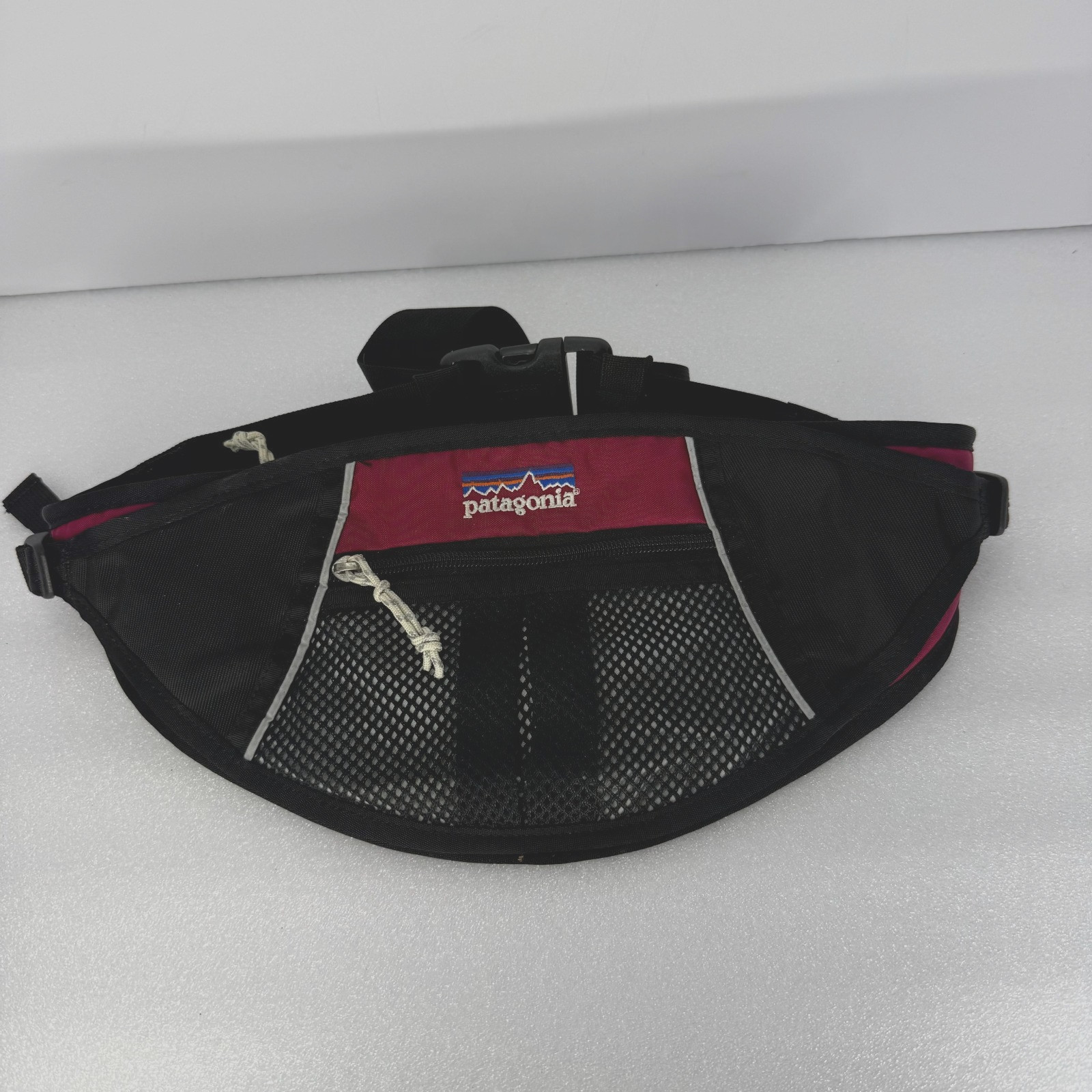 Vtg 90s Patagonia Waist Bag Mens Black Pink Mesh Mountain Logo Hip Fanny Pack