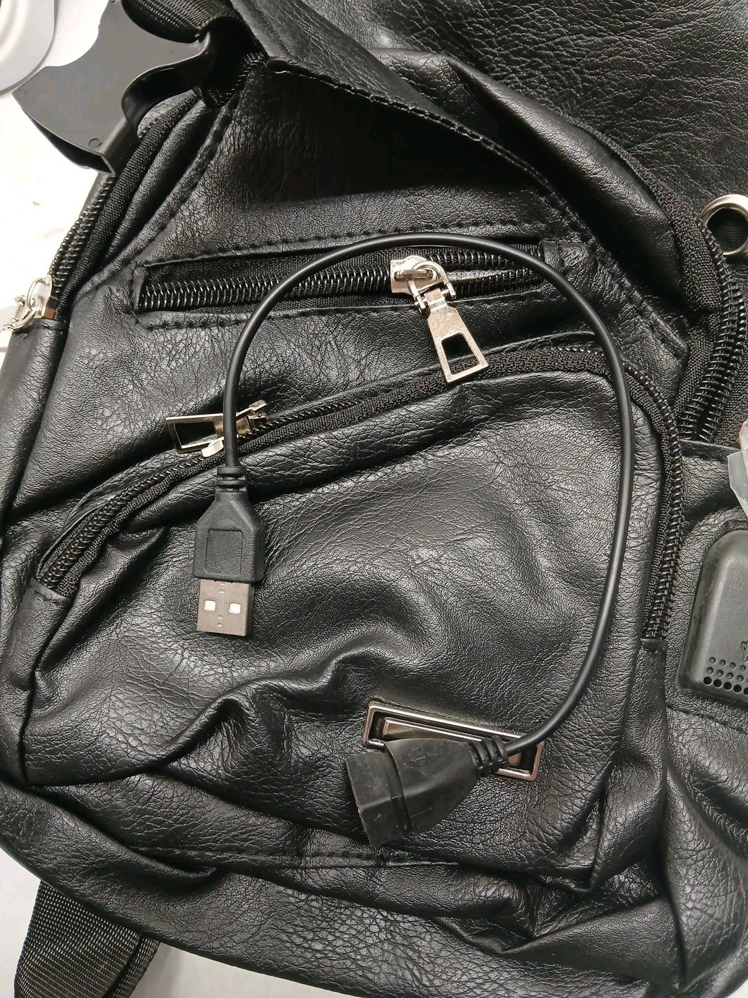 Bag Hole Multifunction Single Strap Anti-Theft Chest Bag with Shoulder Strap