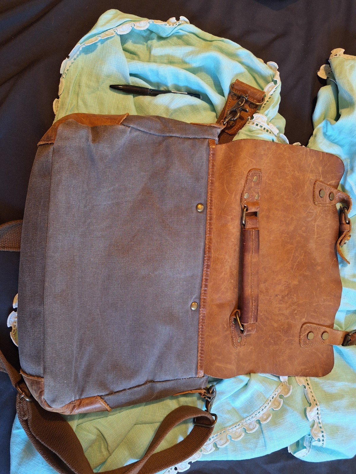 WowBox Medium Messenger Bag Brown Leather/Gray Canvas Magnetic Closure