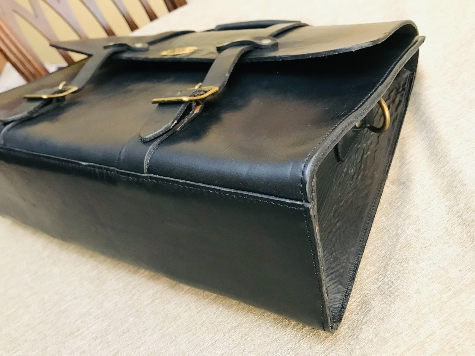 JACKSON WAYNE Black Heavy Saddle Leather Briefcase / Messenger Bag – US Made
