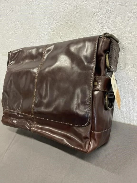 Fossil Jackson E/W Leather Laptop Messenger Bag MBG1154‑201 Brown NWT