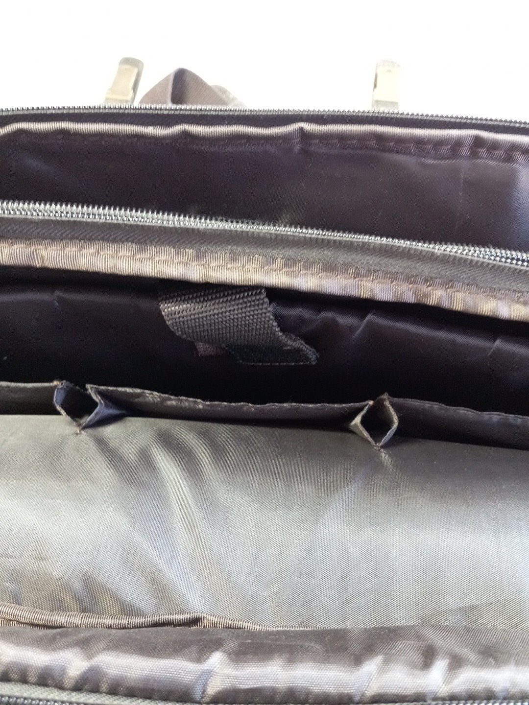 Black Rivet Leather Distressed Look Messenger Bag Large Laptop Black