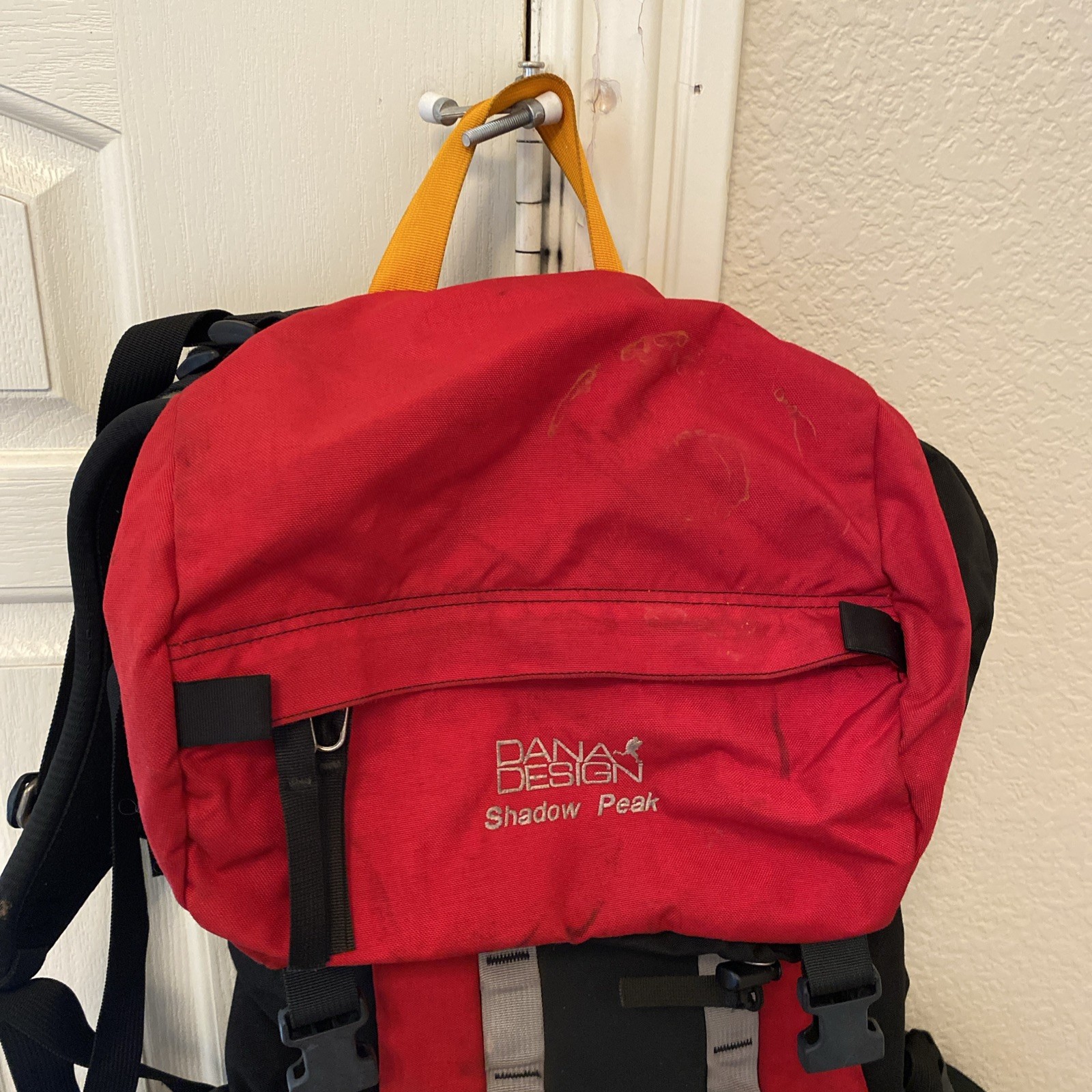 Dana Design Shadow Peak Red Black Backpack Day Bag Hiking M/L