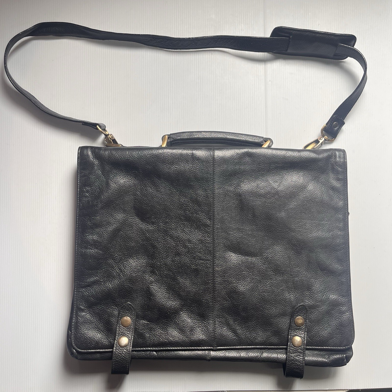 Vintage Black Topgrain Leather Messenger Bag Briefcase Unisex Work Satchel Y2K