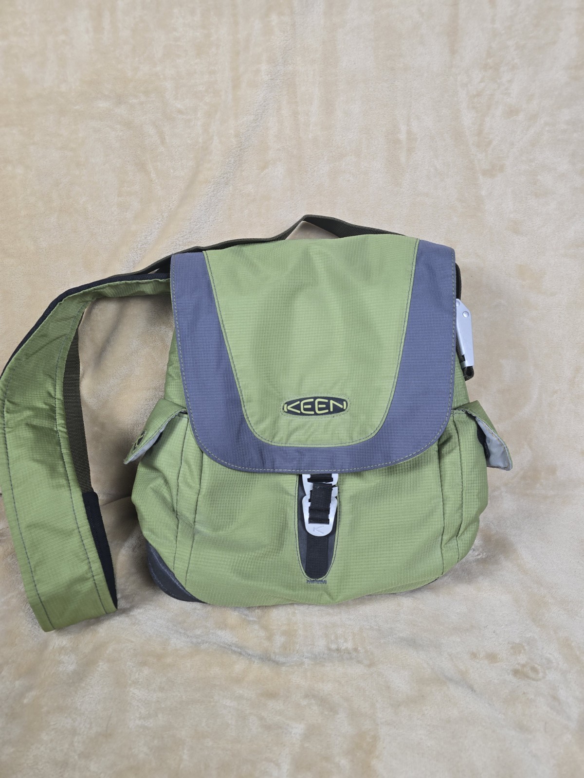 Keen Hybridlife Hybrid Think Messenger Bag Teal Blue Shoulder Sling Bag