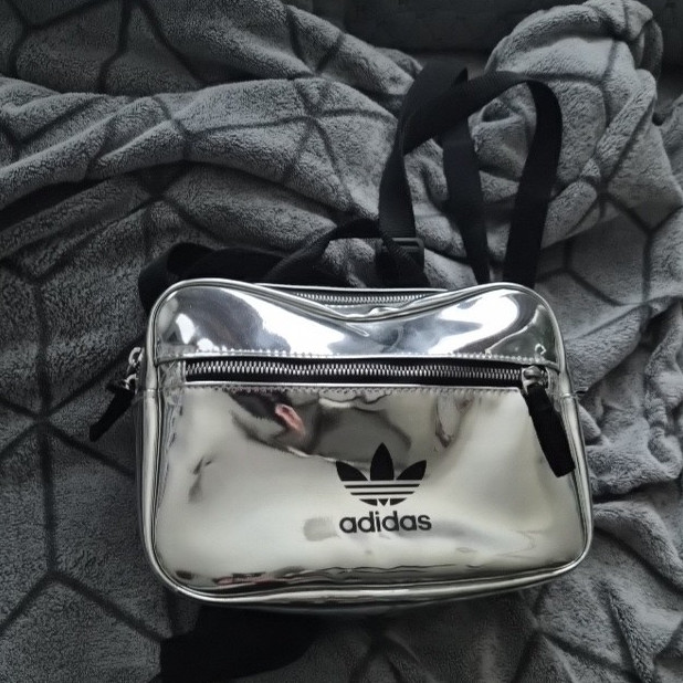 adidas Silver Metallic Crossbody Bag Zip Closure Adjustable Strap Unisex