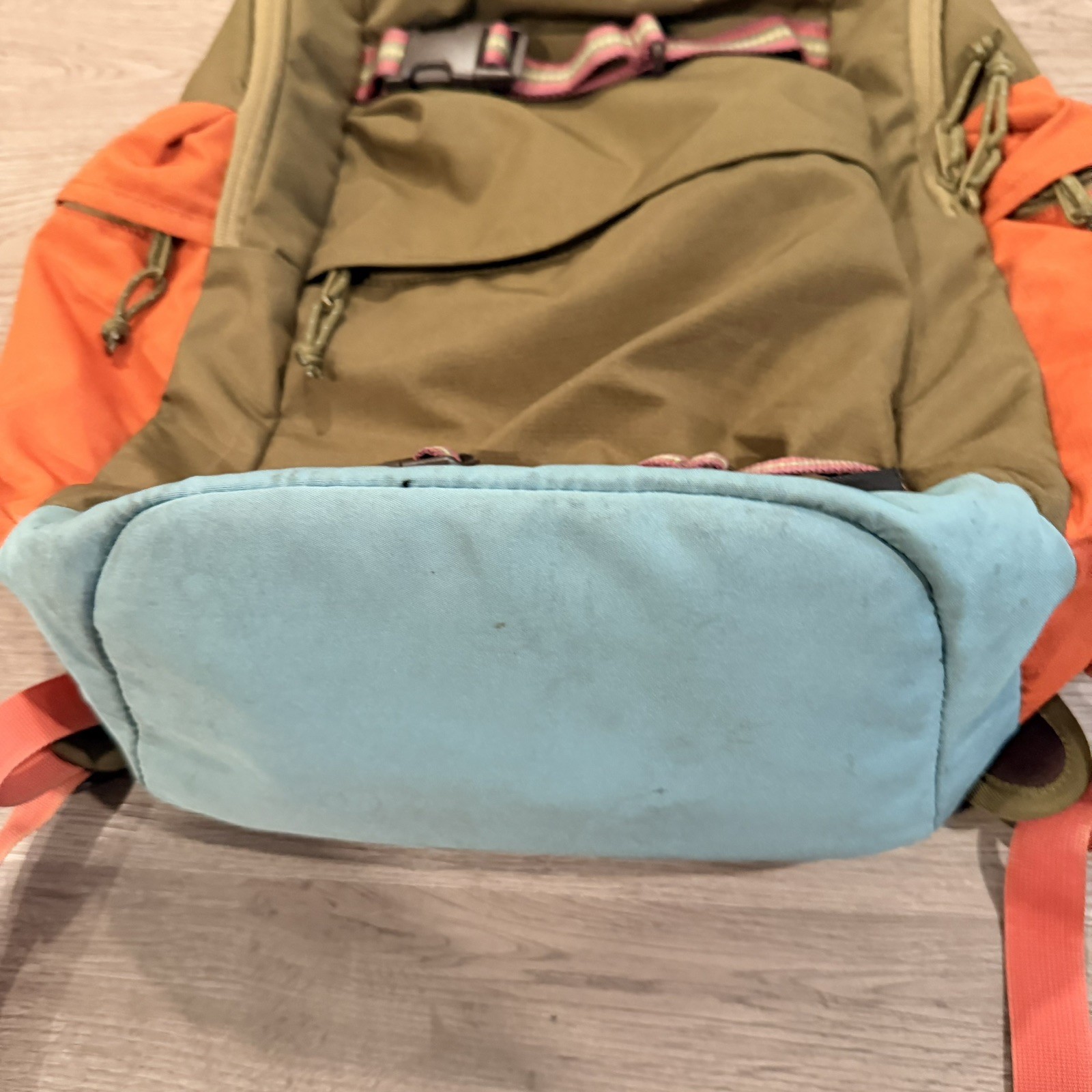 Burton Kilo Backpack 27L Tan Orange Blue 2014 Heritage 136491