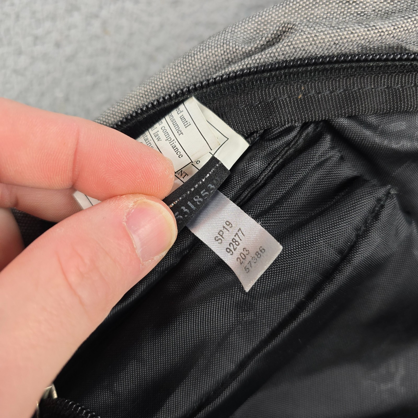 Oakley 30L Blade Backpack Gray Sunglasses Book Bag Damaged