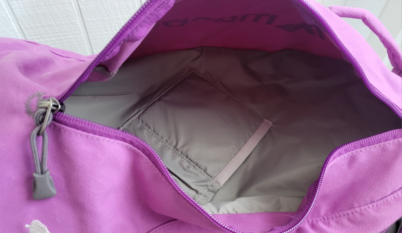 MACPAC KAHU 22 backpack hiking cycling daily use cover purple blue New Zealand