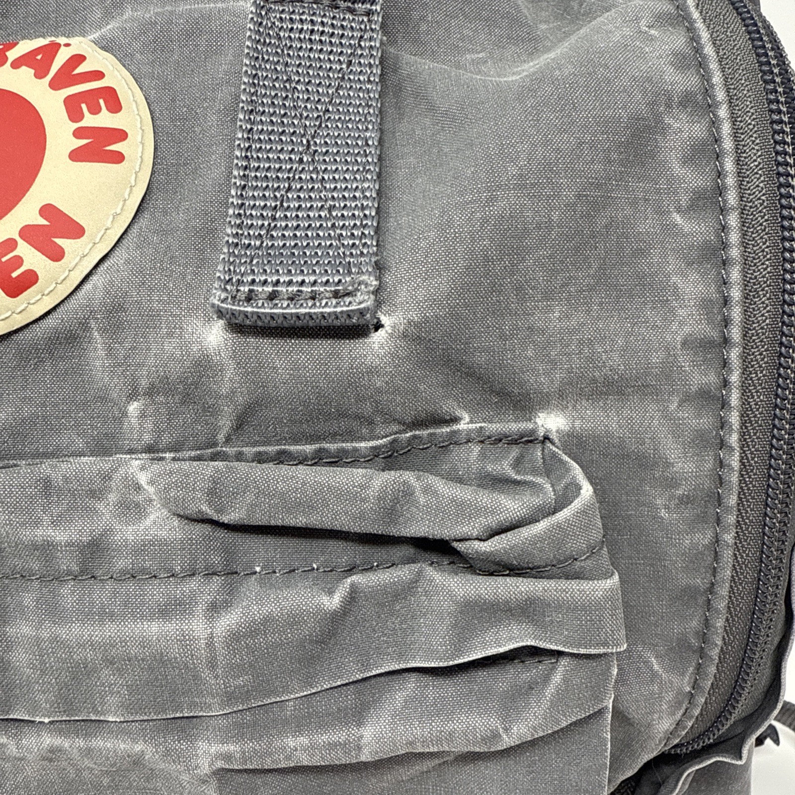 Fjallraven Kanken Backpack Graphite Grey Water Resistant Daypack 16L 23510