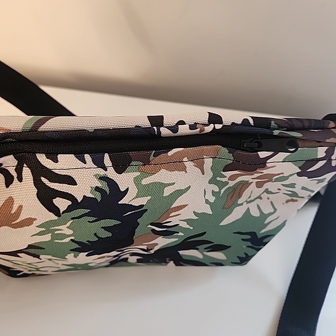 LEVI’s Fanny Pack Tropical Camo Floral Adjustable Bag Waist Pack Bum Bag Travel