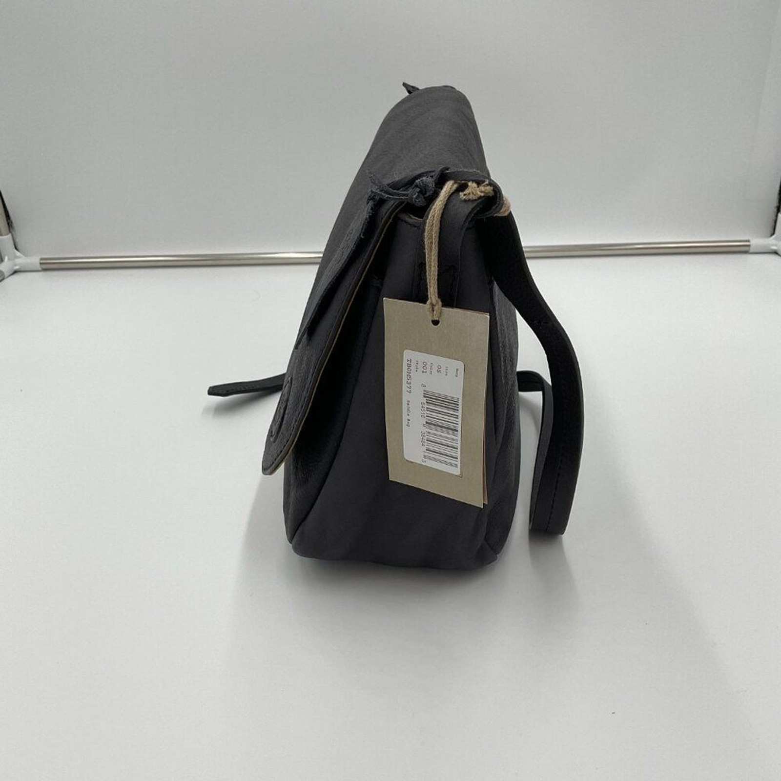 New Timberland Leather Messenger Saddle Bag Black Crossbody Adjustable Strap NWT