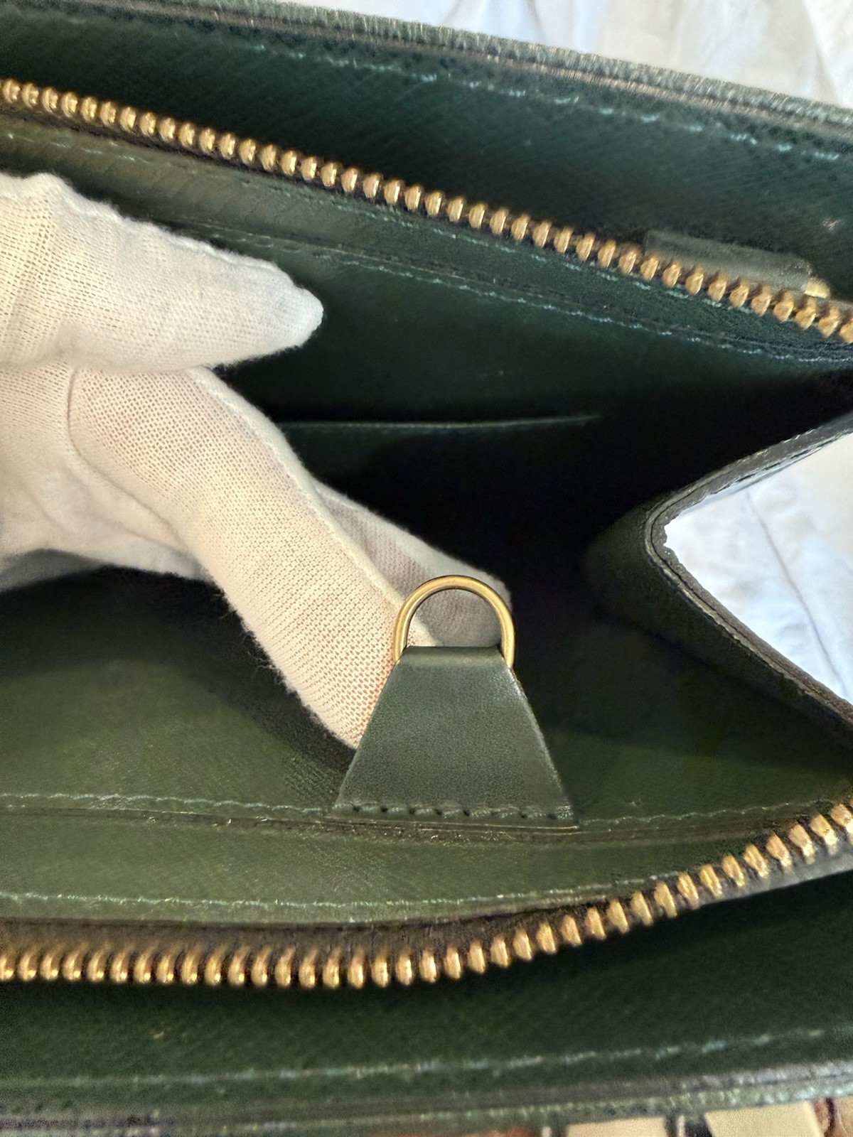 Auth Louis Vuitton Taiga Leather Briefcase Green Vintage 1997 Made In France