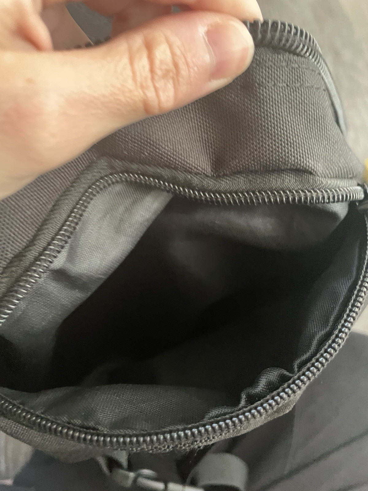 Carhartt WIP Kickflip Backpack Black *read Flaw