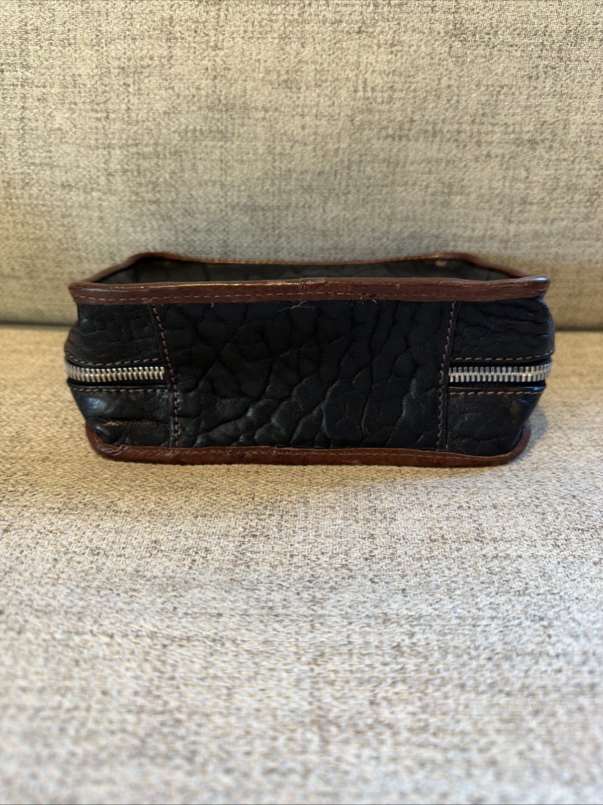 Borlino Buffalo Leather Tech Kit Electronics Cord Organizer Black Zip Used