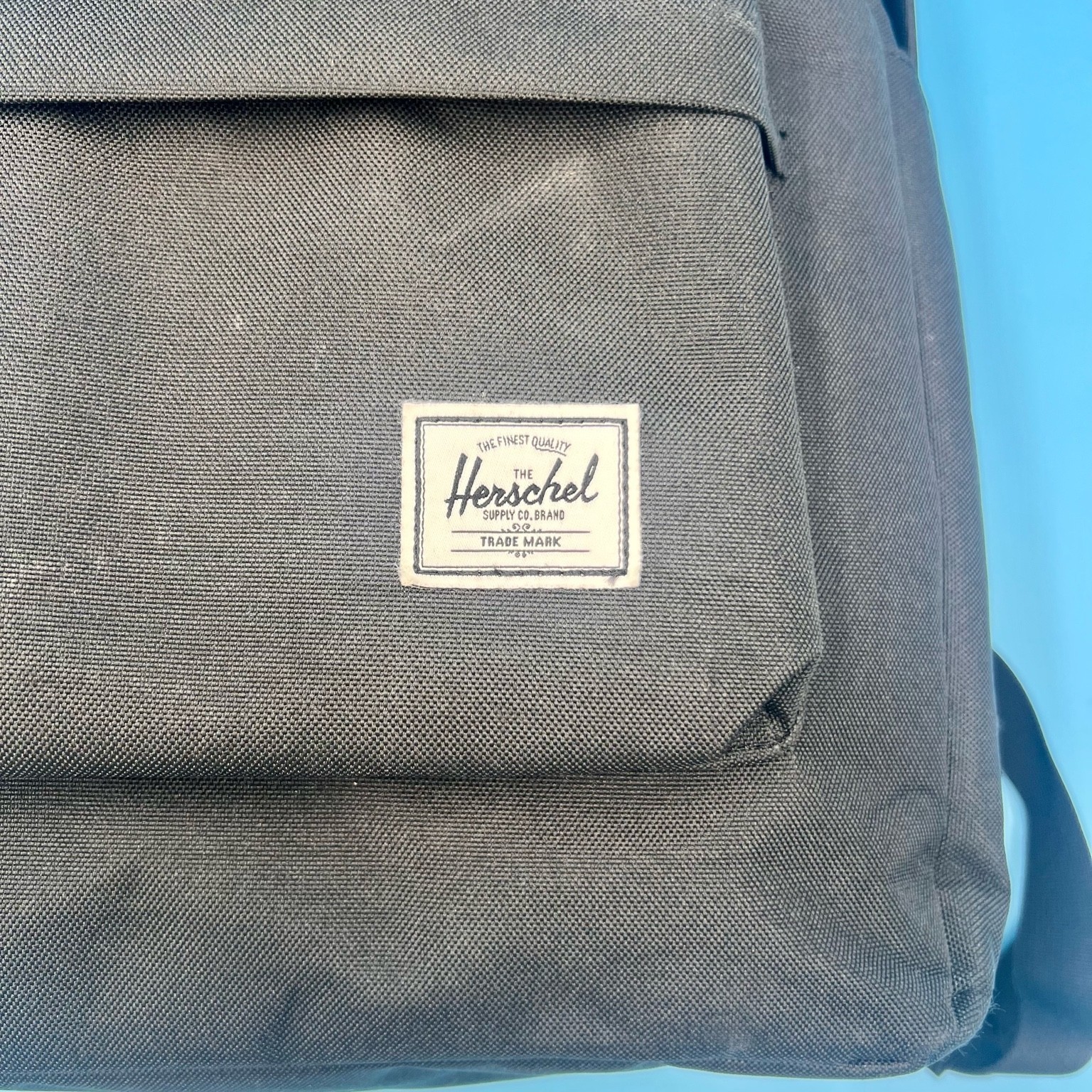 HERSCHEL Heritage Backpack Black – 21.5L – Classic Style – 18.5″ x 12.5″ x 5.5″