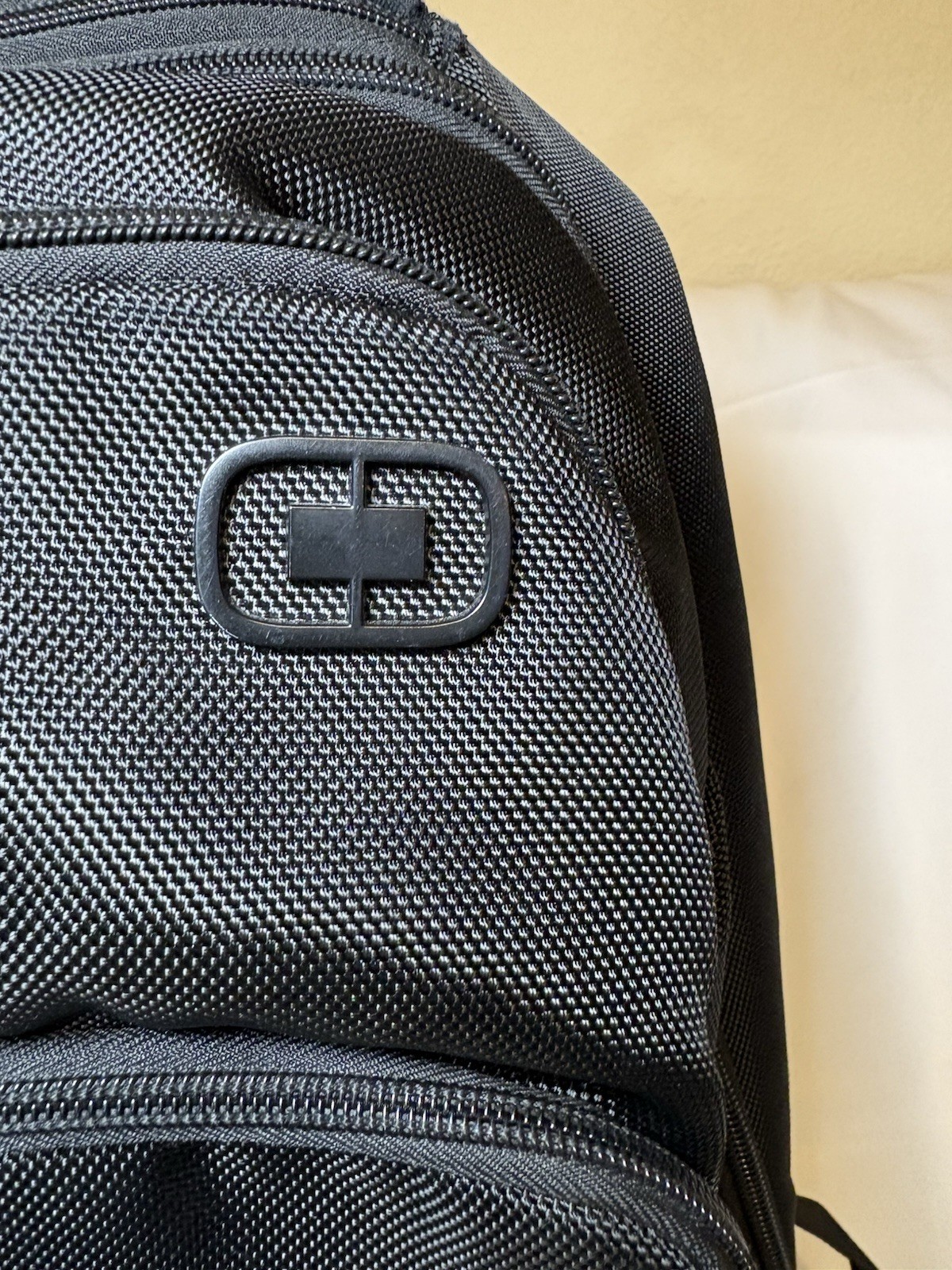 OGIO Black Men’s Backpack Zip Closure Top Handle Padded Inner Outer Pockets