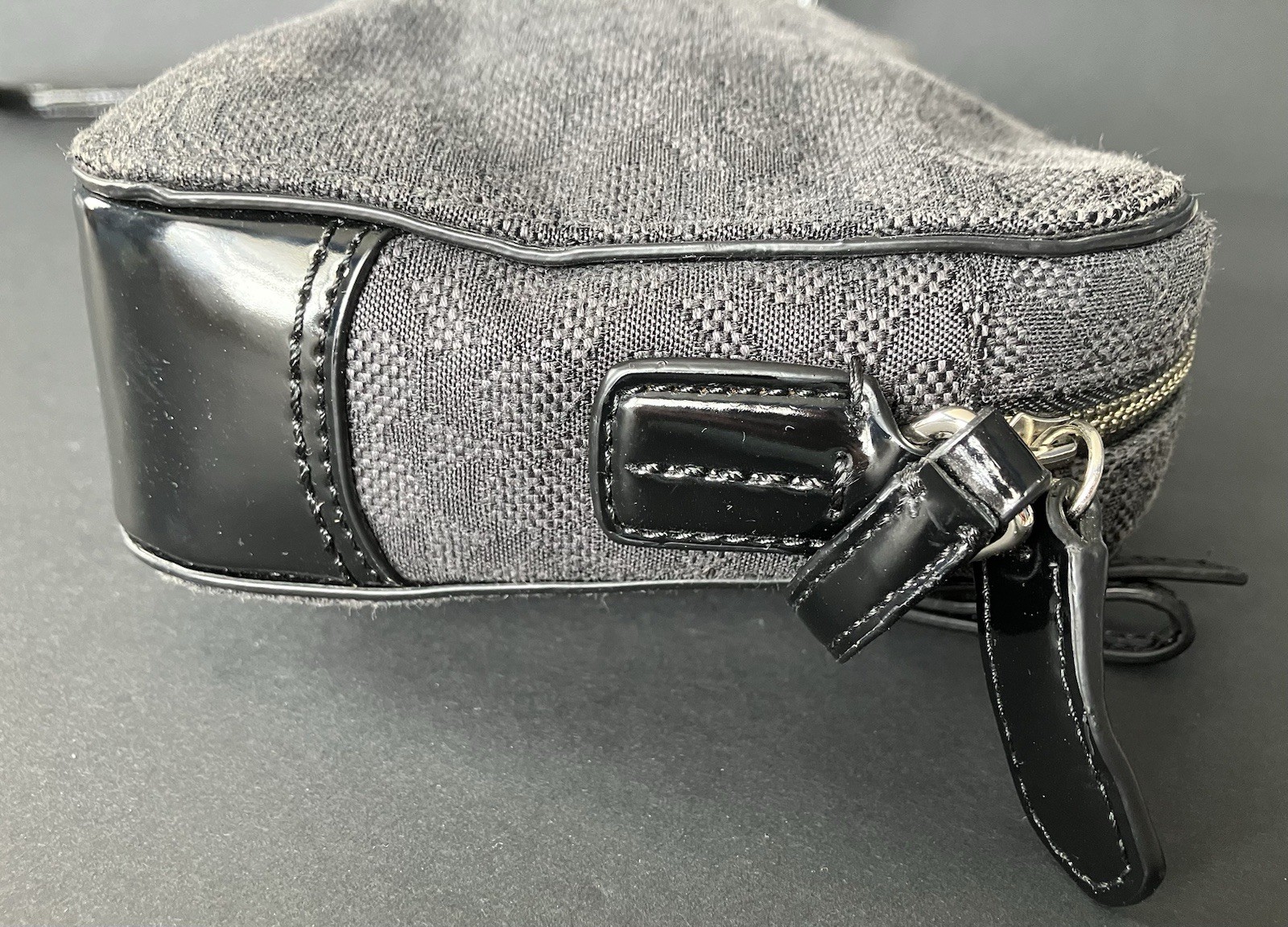 COACH MONOGRAM CROSS BODY PURSE/BAG C1375-25043 GREY/BLACK PURPLE SATIN LINING