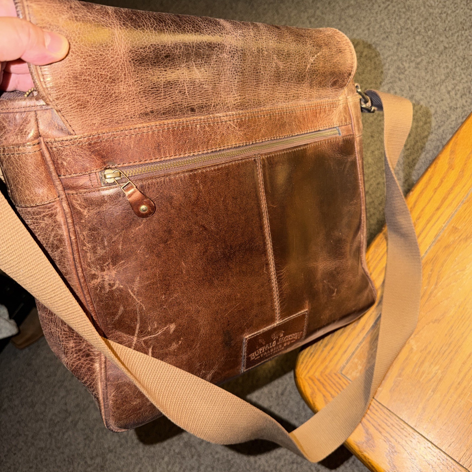 LEATHER MESSENGER BAG w/SHOULDER STRAP – BUFFALO JACKSON TRADING CO. ROOSEVELT