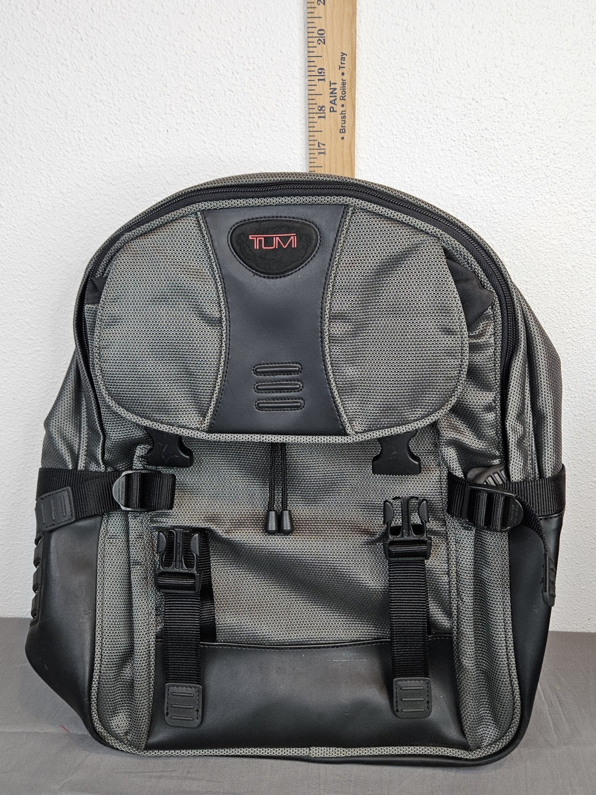 Authentic Tumi Black & Grey Ballastic Nylon Laptop Backpack Cushiouned VGC