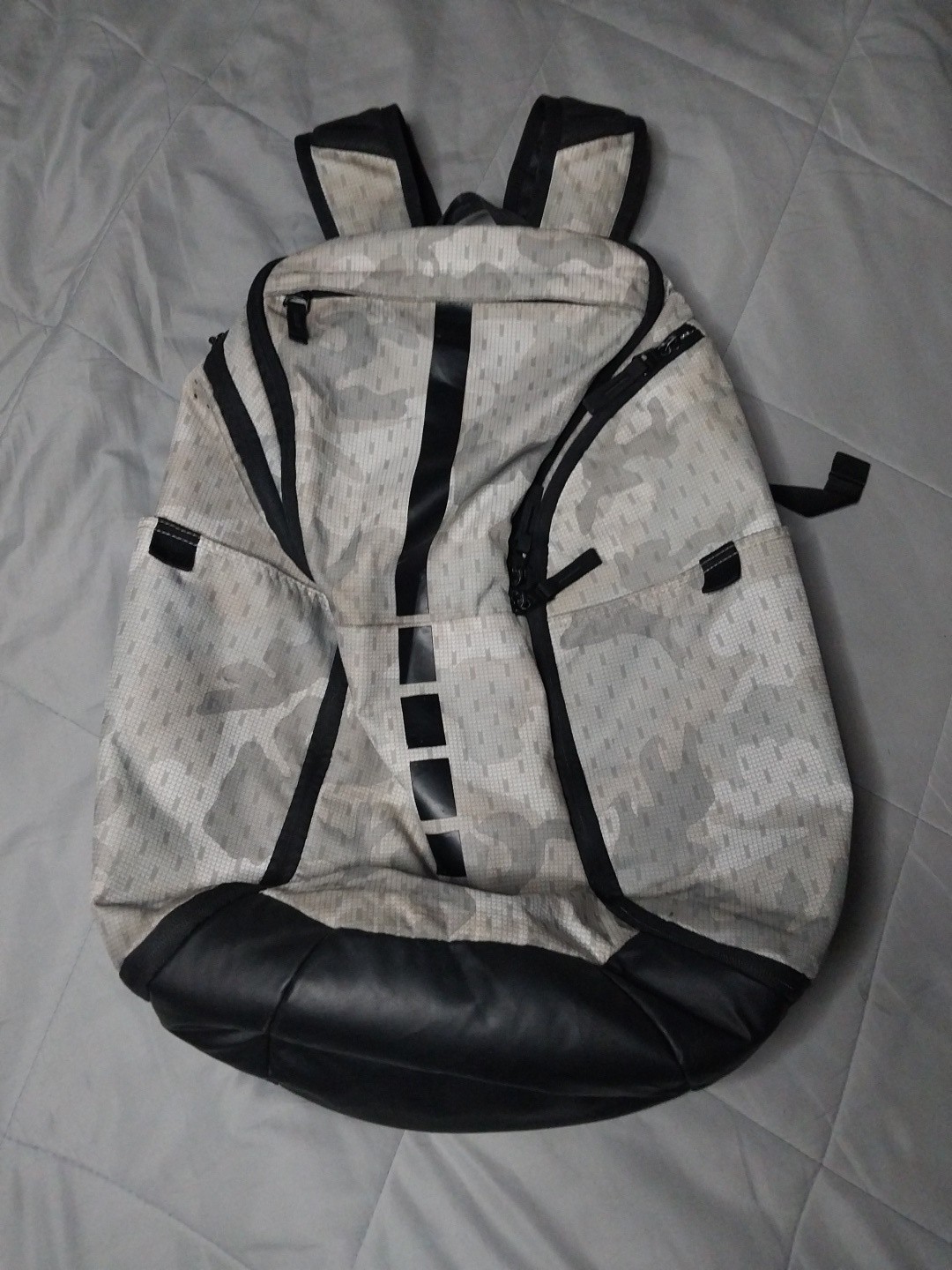 Nike Hoops Elite Pro Basketball Backpack Wolf Grey Camo Free Shipping