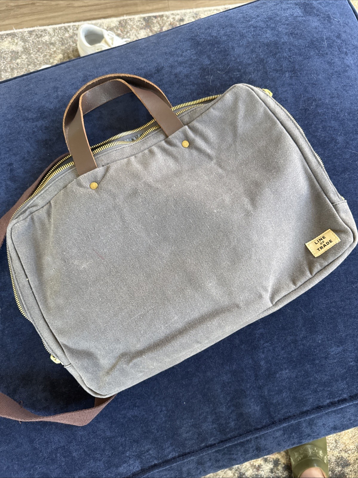 Line Of Trade Gray Canvas Laptop Bag w/ Leather Double Handles & shoulder strap