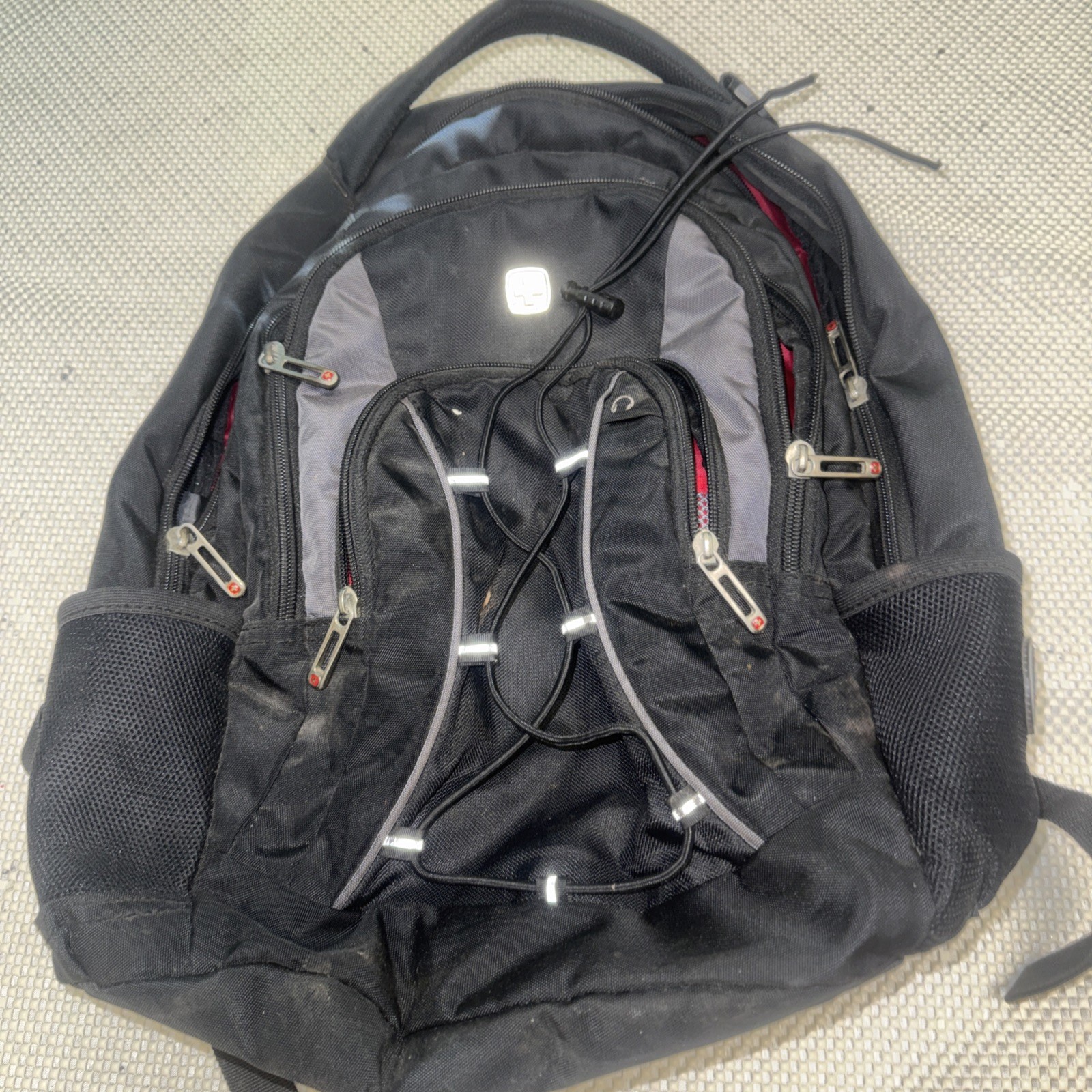 Swiss Gear Men’s Black Hiker/Outdoors Backpack With Side Pockets Airflow Back