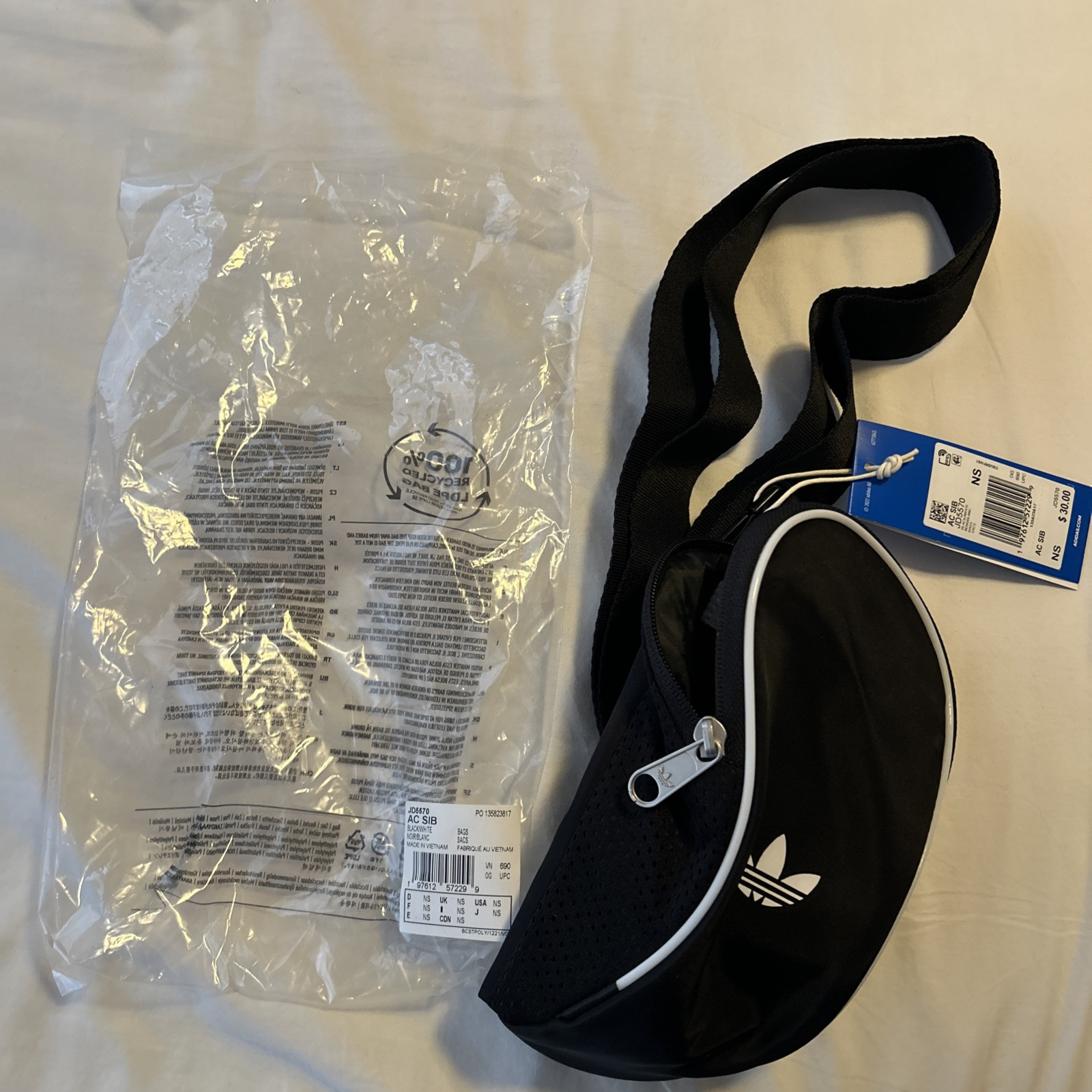 Adidas Original Adicolor Small Sling Bag Black White JD5570 BRAND New in package