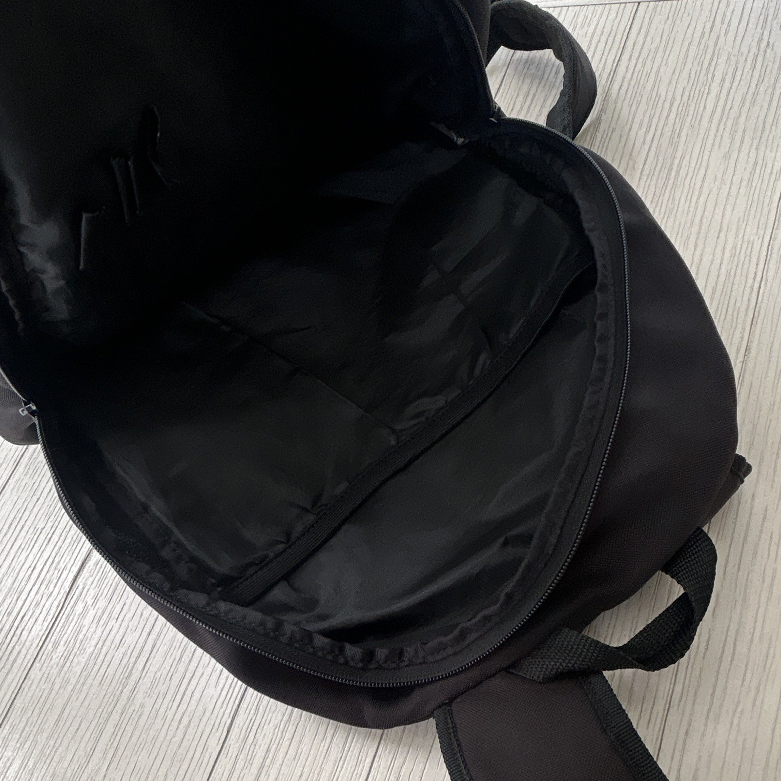 PUMA Black Medium Backpack Zip Closure Inner Pockets Travel Casual Sports