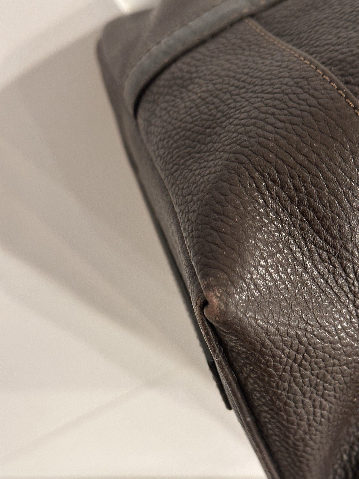 Brown Wilson’s Pebbled Leather Duffle Travel Bag Black Rivet Double Straps