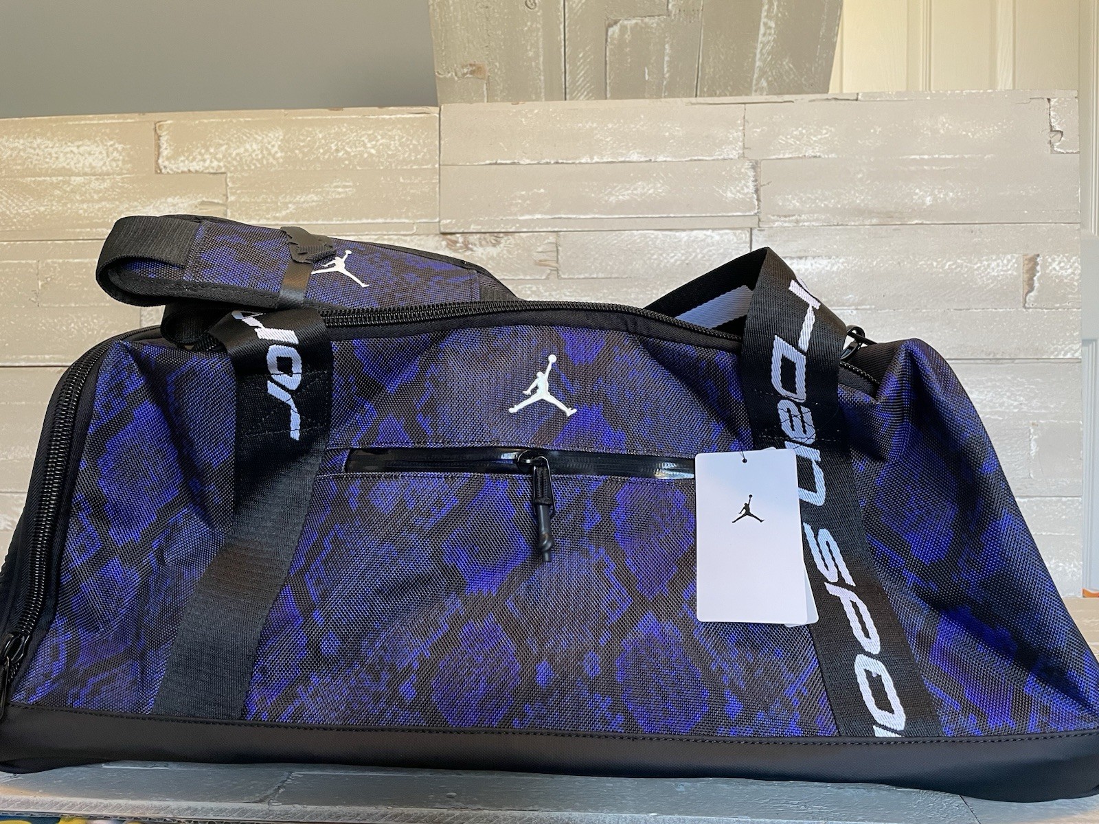 Jordan Sport Duffel Bag Purple Comet MA0913-P3E Rare Shoe Garage 47.5L